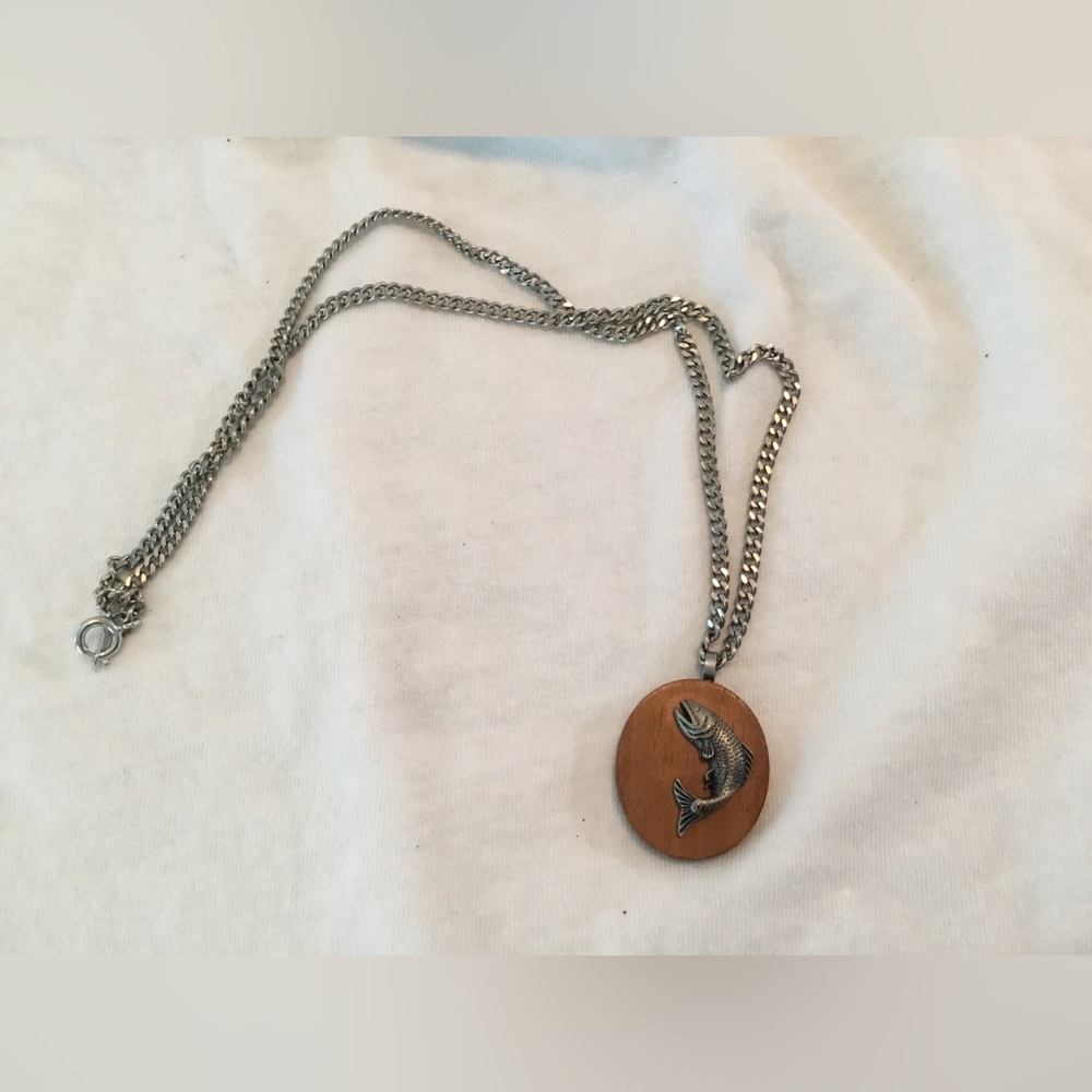 Men’s Avon Necklace, Bass or other Fish